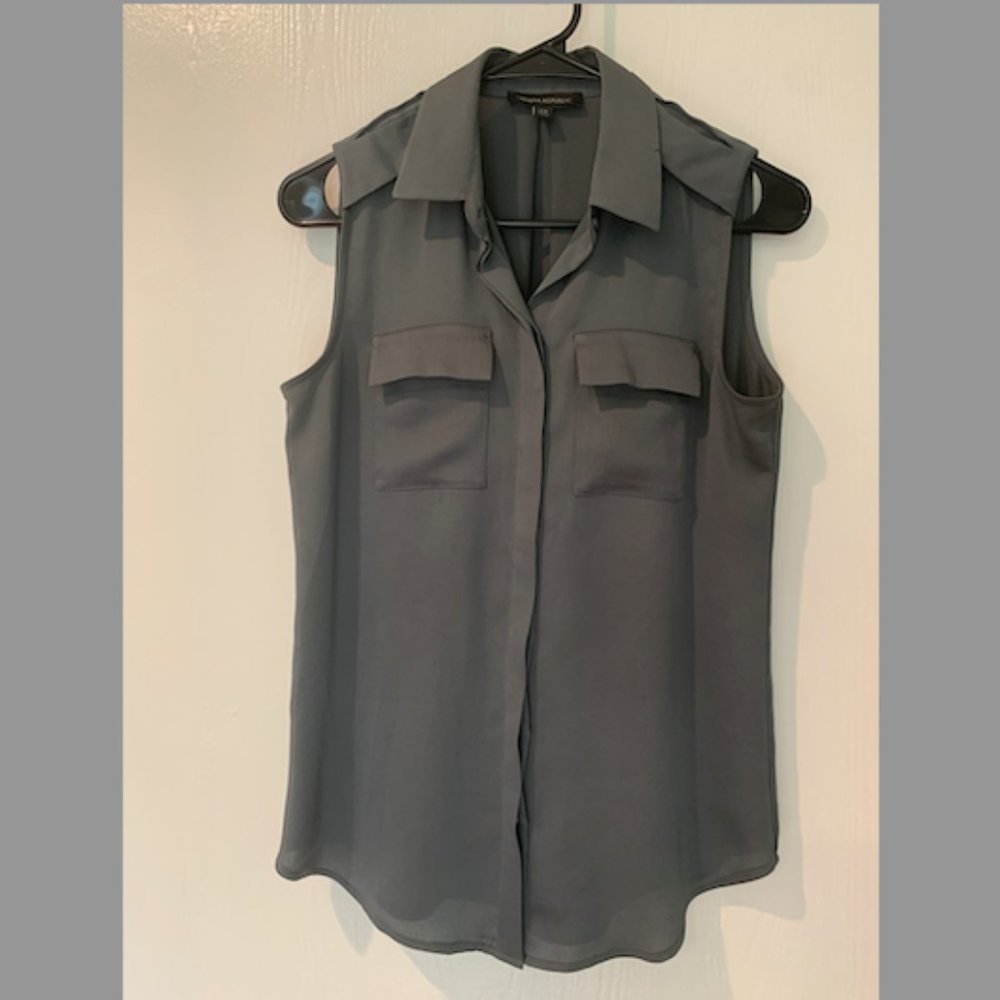 Gray Banana Republic Sleeveless Blouse XS